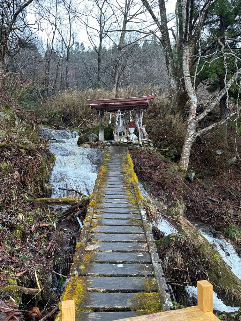 早池峰神社の瀬織津姫の神秘的な力が感じられる特別な場所「1枚目」